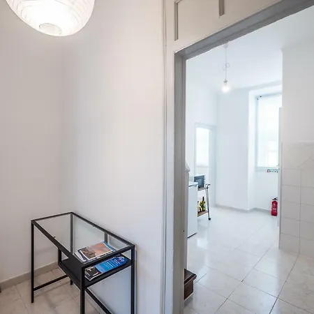 Maria's 5th Avenue Apartment
